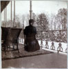 Императрица Ал.Фёдоровна на балконе Александровского дворца.