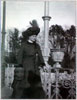 Ал. Фёдоровна на балконе Александровского дворца.