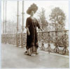Александра Фёдоровна на балконе Александровского дворца.