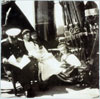 Николай II и Императрица с детьми.