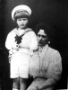 Александра Фёдоровна с сыном Алексеем. Петербург, 1907 г.