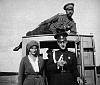 Николай II, его двоюр. брат Дмитрий Павлович и дочь Татьяна во время прогулке на катере по Днепру. Фото 1916 г.